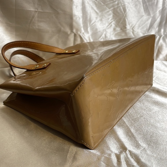 Louis Vuitton Y2K Mini Vernis Patent Gold Monogram Tote Bag - Picture 9 of 11